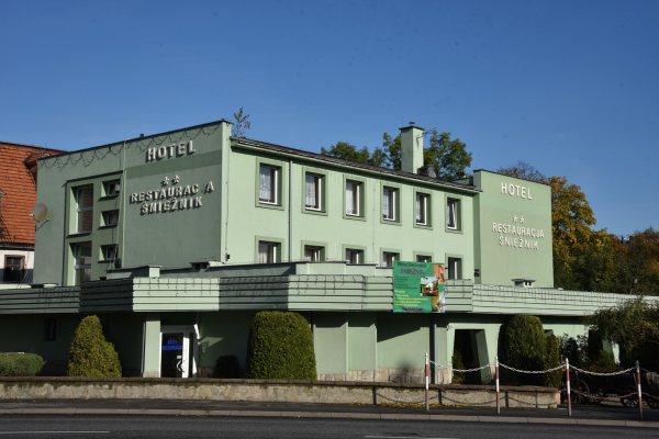 Hotel Snieznik Klodzko Exterior photo